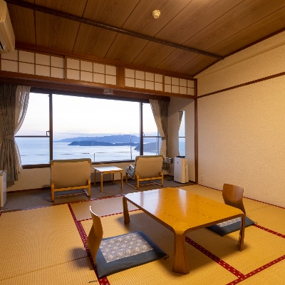 紀淡海峡に浮かぶ島々を一望する絶景夕日の宿「休暇村紀州加太」1泊2食付きペア宿泊券【平日限定】