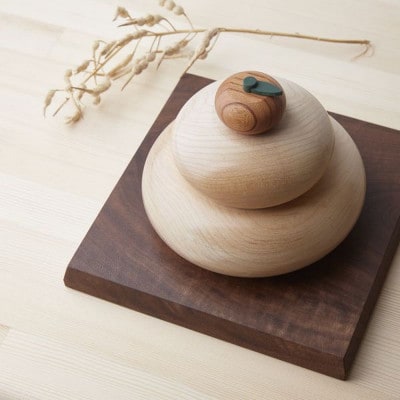 【ふるさと納税】木製鏡餅 Lサイズ 桐箱入り　※発送は12/1以降となります。