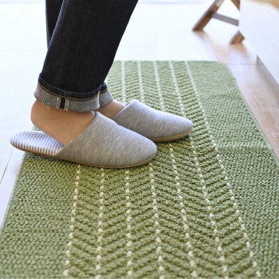 優踏生 洗いやすい キッチンマット 約45×240cm ライトグリーン 滑り止め 防汚 床暖房対応
