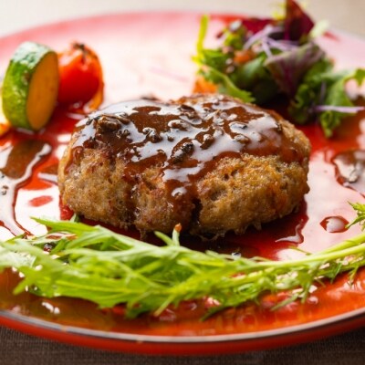 【ホテルメイド】土佐あかうし100%ハンバーグステーキ自家製ソース(150g×2個)年6回(偶数月)