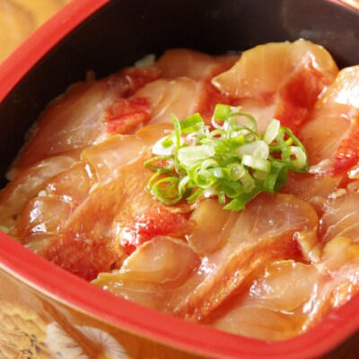初音の旬魚の漬け丼2セット【6回定期便】