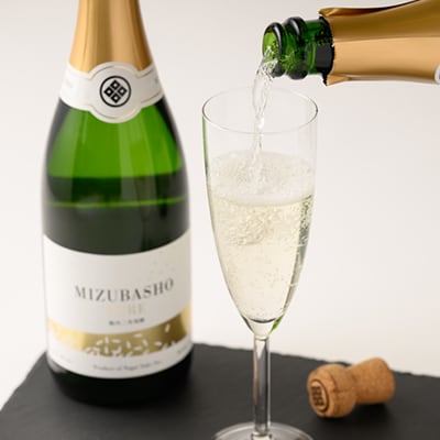 MIZUBASHO PURE 720ML (カートン入り)