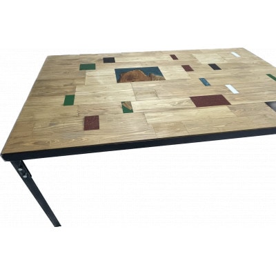 パッチワークテーブル　1台