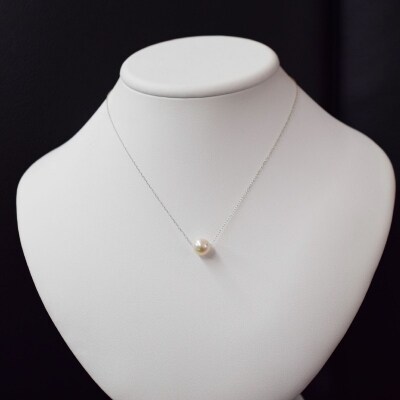 天草産9mm-9.5mm花珠級一粒ペンダントスルーあこや真珠ネックレス K18WG_S101-338