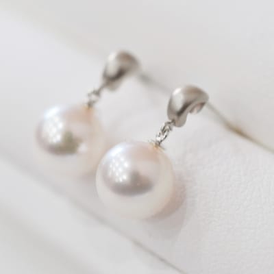 あこや真珠 ピアス 7.5 - 8mm ホワイトピンク 半円 マット K14WG_S085-514