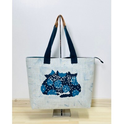 藍と型染のトートバッグ【三匹のこねこ】