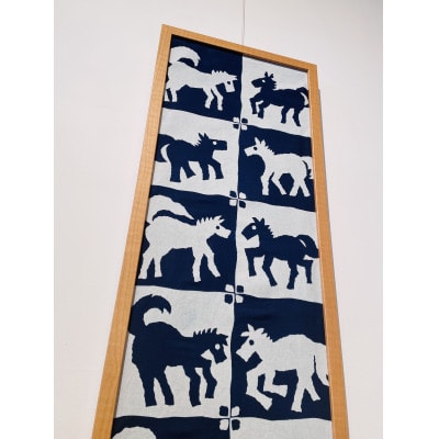 藍型染の手ぬぐい【仔馬】