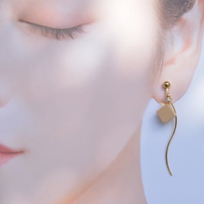 木のアクセサリー銀杏イヤリングK16GPゆらなみスリーThREE