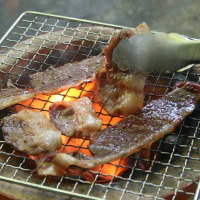 長崎県対馬産　猪肉の焼肉(モモ&ロース)食べ比べセット　オリジナルスパイス付き