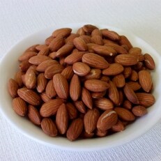 天然熟成天日塩 アーモンド 1kg(1kg×1袋)(大野城市)