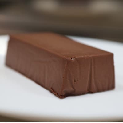 自家製チョコレートのテリーヌ・ショコラ