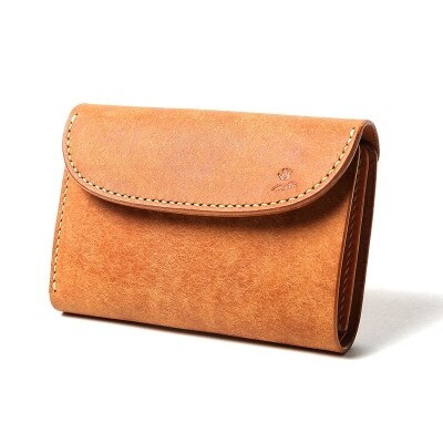 本池秀夫監修 MOTOマットバケッタ三つ折りミドルウォレット(BROWN)