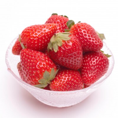 <1月発送>朝摘み完熟まりひめ約1.2kg(300g前後×4トレイ)【こだわりの土耕栽培のいちご】