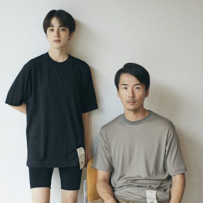 最高の着心地を叶えるメリノウールTシャツ ユニセックス ライトグレー Sサイズ