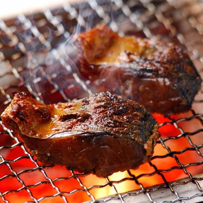 伝承小浜仕込 鯖へしこ2本　あつあつの白ご飯、お茶漬や酒の肴に