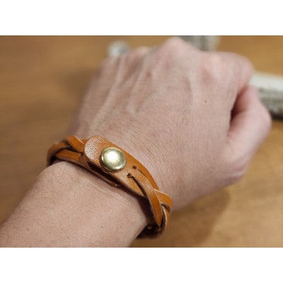 リベットブレスレッド【ライトブラウン】