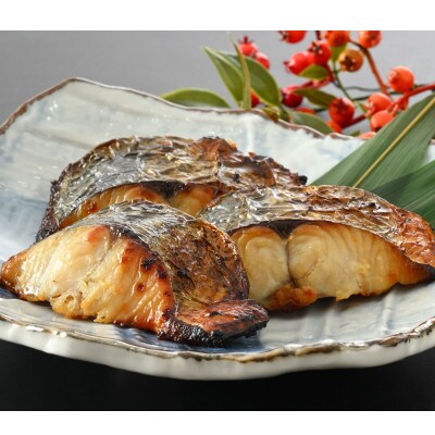 【3ヵ月毎定期便】塩干し、醤油干し、味噌漬けされた干物の詰め合わせ!全4回