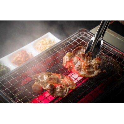 大満足!ふくよか豚の角煮(200g×3)と焼肉3種盛(骨付きカルビ、バラ、肩ロース計800g)セット