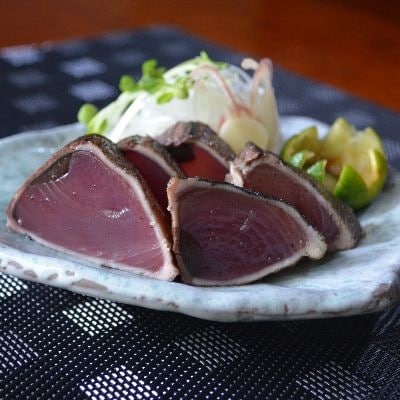 土佐沖 一本釣り かつお 藁焼きたたき(食べきりサイズ ご家庭用)12～13節[0984]