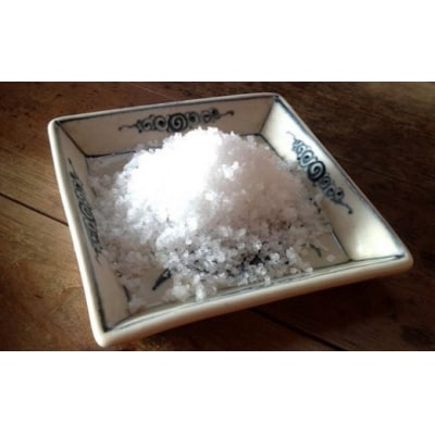 土佐の塩丸 青丸・白丸 四季の定期便 200g×4回 [(H)1812]