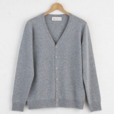 手しごとで編む〈白田のカシミヤ〉Vネックカーディガン(マウス)女性用サイズ:M