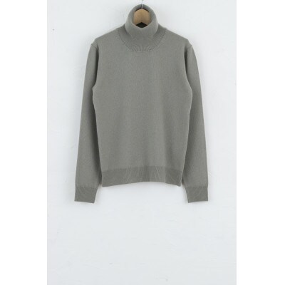 〈白田のカシミヤ〉のベビーカシミヤ タートルネックプルオーバー(オリーブグレー)女性用サイズ:M