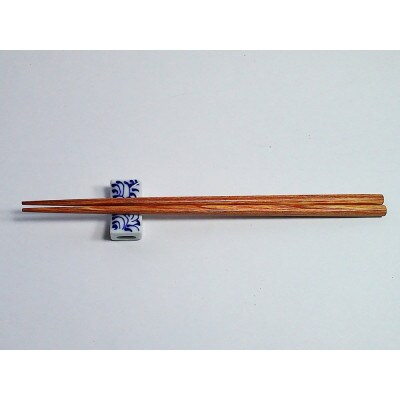 【波佐見焼】手描きの箸置き　kotohogi 箸やすめ 鶴(波)　5個組【西海陶器】5　25293