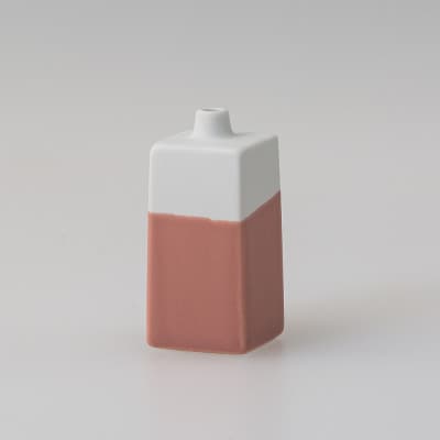 【波佐見焼】高さ7cmのミニ1輪挿し 花活(角・コーラル)【西海陶器】1　25666