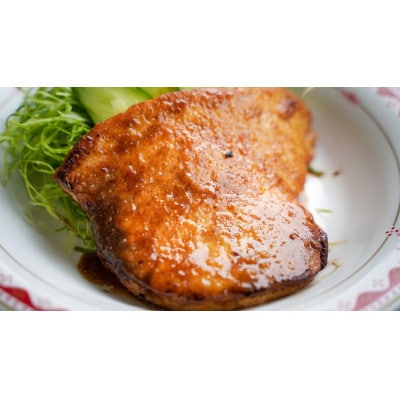 まぐろ屋さんが厳選した　極上メカジキステーキ用　1.00kg(200g×5パック)
