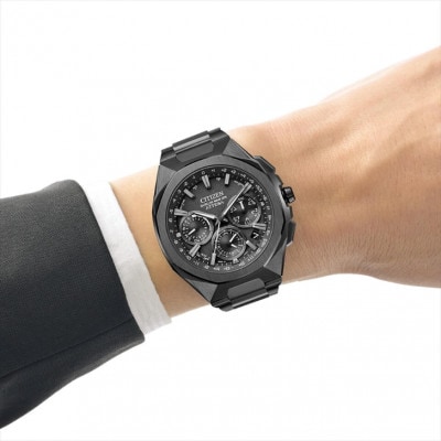 シチズンの腕時計　アテッサ　CC4105-69E　ソーラーGPS電波時計　