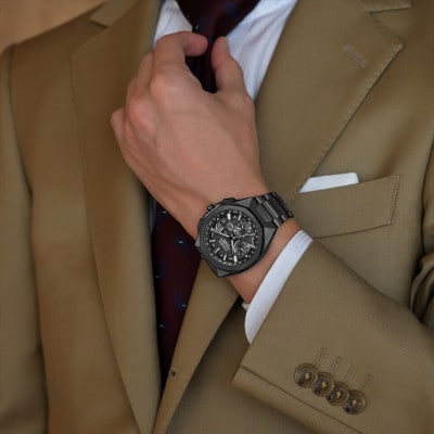 シチズンの腕時計　アテッサ　CC4105-69E　ソーラーGPS電波時計　