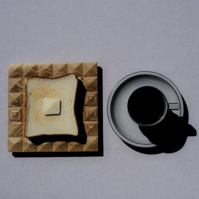 【栗の木】木製トーストプレート 食パン1枚サイズ 18×18cm|パン皿