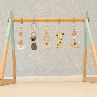 HOPPL(ホップル)amimals ベビージムセット　シーグリーン/ラトル
