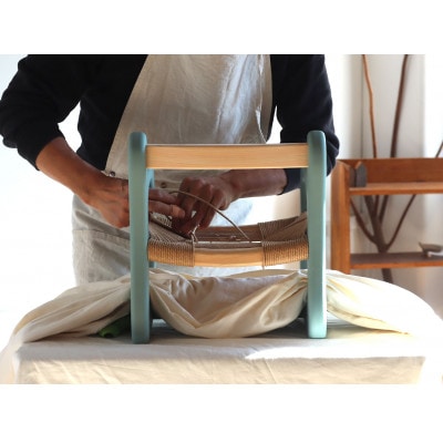 ファニファニの赤ちゃん椅子ami‐アミ 特別仕様　座面ブラック　天然無垢材 国産ヒノキ　子供イス