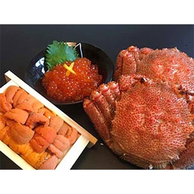オホーツク海の流氷明け活〆毛がに2尾&いくら醤油漬(240g)&うに(1折)セット(網走加工)