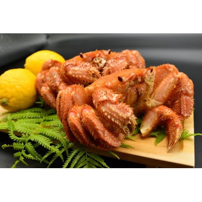 オホーツク産直市場かにやの厳選した茹で毛蟹2尾で約1.4kgと特製いくら醤油漬け80g×2瓶