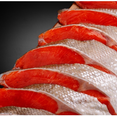 朝食セット　天然紅鮭切り身5切　と　網走湖のしじみ貝1kg