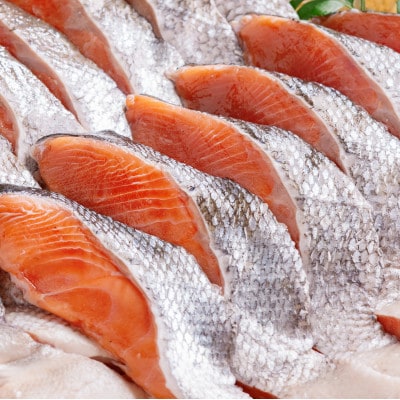 朝食セット　天然新巻鮭切り身5切　と　網走湖のしじみ貝1kg
