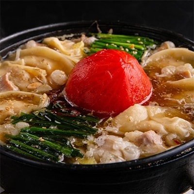 ぶどうの樹【まるごとトマト】九州産　和牛マル腸博多もつ鍋炊き餃子[2～4人前]