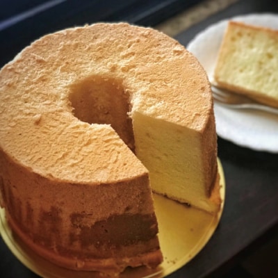 ギフトにもおすすめ【喫茶ウオッチ】こだわりの卵使用シフォンケーキ20cmプレーン 24-1005G