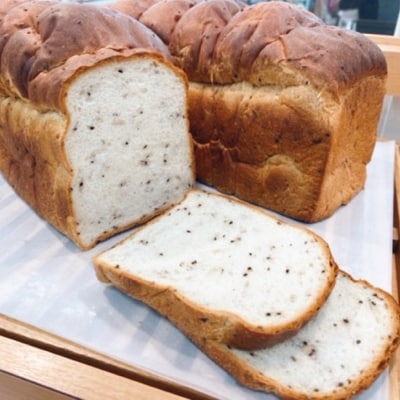 【3回定期便】sakura ville 食パン3回定期便 26