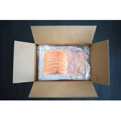 北海道日高産スモークサーモン(チェリーサーモン)(色付き訳あり)70g×11P[25-1631]