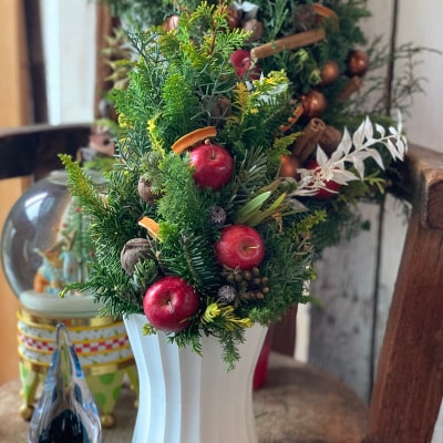 21年クリスマス クリスマスツリーアレンジ クリスマスキャロル プレゼントやリビングにどうぞ お礼品詳細 ふるさと納税なら さとふる 21年クリスマス クリスマスツリーアレンジ クリスマスキャロル プレゼントやリビングにどうぞ お礼品詳細 ふるさと納税なら さとふる