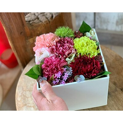 フラワーボックス 母の日21花手箱 フラワーカード付き 5 3 5 8発送 お礼品詳細 ふるさと納税なら さとふる