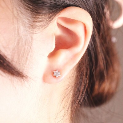 プラチナダイヤ ピアス トータル0.2ct E280DI-P