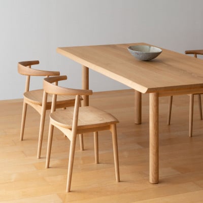 【飛騨の家具】　HIDA　KURINOKI　セミアームチェア　飛騨市産材仕様