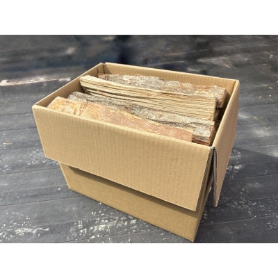 乾燥薪　広葉樹ミックスキャンプ薪10kg　中割りキャンプ・焚き火などのアウトドアに