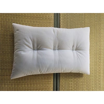 綿入れ枕　1個