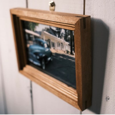 木の温かみ感じる無垢のフォトフレーム/壁掛け　L版　岐阜県産桧使用