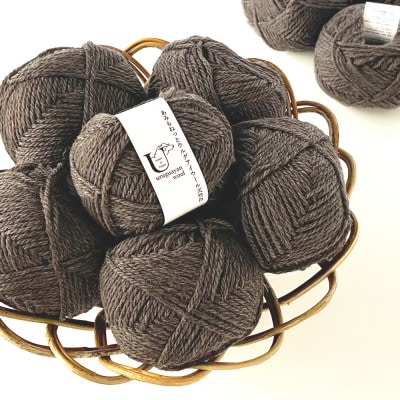 あみもねっと ウルグアイウール天然色 4番色 10玉セット